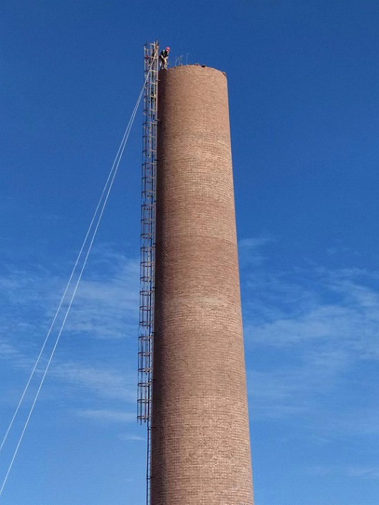 煙囪拆除:專業(yè)提供安全環(huán)保的拆除解決方案