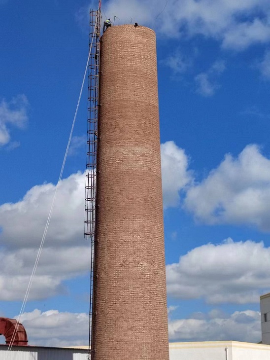 煙囪拆除公司:歡迎您光臨——專業(yè),高效,價格優(yōu)勢